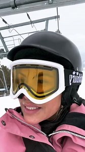 Alysha Del Valle on Instagram: "Live from Mammoth Mountain, California!! Brrrrrr 💋 I’m not cold, you’re cold. 🥶 #chicana #chingona #snowboarding #mammothstories #dopesnow"