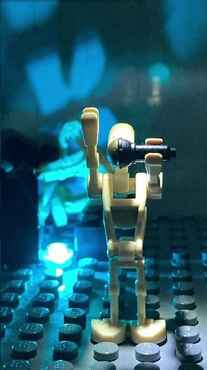 LEGO B1 Battle Droid Sings Somewhere Only We Know....