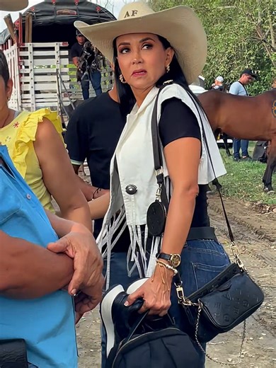 Cowgirl Beauty: Pure Elegance Under the Hat