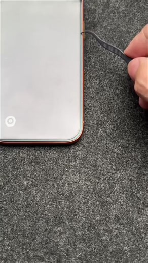 Understanding the Waterfall Screen on iPhone XR
