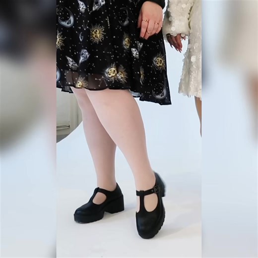 Say hello to Halo Tights – sheer tights reimagined with a radiant, light-catching shimmer. Think smooth, luminous skin with a touch of glow, designed to enhance your legs, not hide them. | Snag Tights | Facebook