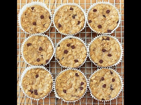 Healthy Breakfast Oatmeal Cupcakes To Go!