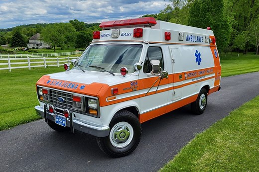 1990 Ford Econoline E-350 Ambulance