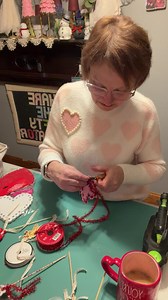 Let’s make some cute Valentine picks!🥰🥰 | The Crafty Decorator