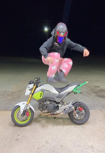 Moto Dance Life: Biking and Grooving on the Streets
