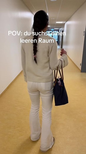 Abitur 2023: Leere Räume für das Abi in Hamburg