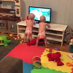 Baby shark doo doo doo doo... Twinkie Edition 😂❤️ | It's a Twinkie Life