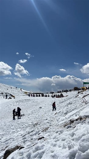 Today Rohtang pass Manali Himachal pradesh #rohtangpass #snow #himachalpradesh #snowpoint #manali #tourism | Rainbow 7