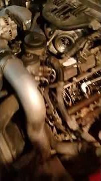 2003 2004 Ford 6.0 Powerstroke, oil rail disconnect from injectors.