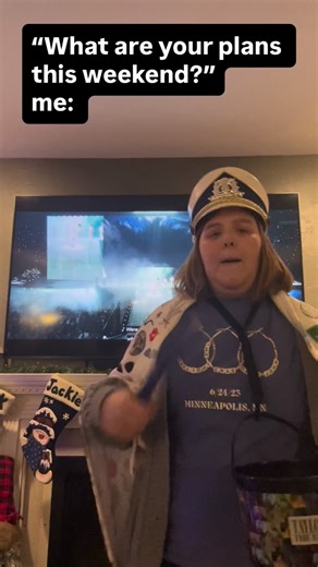 Just a Question Podcast on Instagram: "There’s nothing like putting an old marching band uniform, neck strap and a couple of rulers (makeshift drumsticks) to use to reenact the tortured poets department set of the eras tour 😆😂 if you need me this weekend this is where i’ll be. yes, i was using the eras popcorn bucket as a snare drum 🥁🎤🎶 (peep my blanket/cape falling down halfway through the video 😂) #theerastourthefinalshow #taylornation #torturedpoetsdepartment #ttpd #taylorswift #swiftie