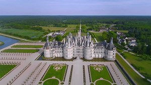 9.2K views · 996 reactions |  Jusqu'au 15.12: 퐀퐁퐎퐍퐍퐄퐌퐄퐍퐓 ퟏ 퐀퐍: ퟑퟗ€ au lieu de 49€, avec le code 퐏퐑퐈퐕퐈퐋퐄퐆퐄퐖퐄퐁. Profitez de notre offre spéciale et accédez à: . + de 500h de programmes . des contenus totalement inédits . Interviews d'historiens dans leur intégralité . des jeux & quiz Abonnez-vous maintenant ➡️ https://secretsdhistoire.tv/p/offres?token=PRIVILEGEWEB | Secrets d'Histoire | Facebook