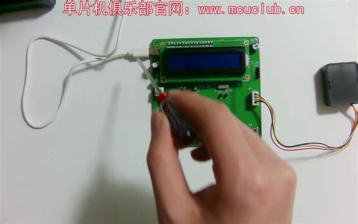 【dz-169】多功能电子钟的设计与实现【单片机毕业设计】