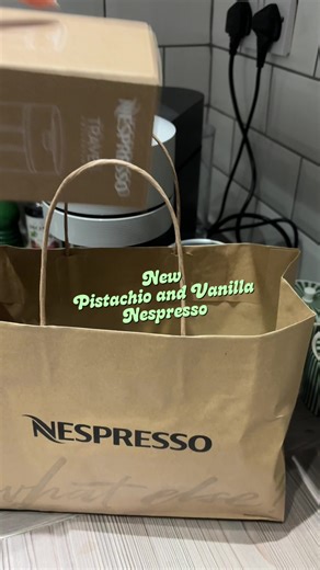 Try the new Pistachio and Vanilla Nespresso pods💚☕️ Pods can be used both in hot and iced coffee, perfect for the summer months🤍⭐️ #nespresso #ugc #coffee #pistachio #girlssupportgirls @socialtiphq @Nespresso Ad