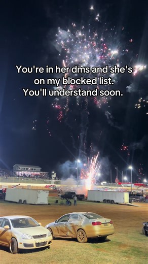 Right #dirtrackracing #dirttrack #fypシ #viralvideo #latemodel | Dirt Track Racing