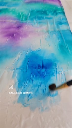 Silk scarf painting #art #handpainted #artreels #silkpainting #fabricpainting #textiles #silk
