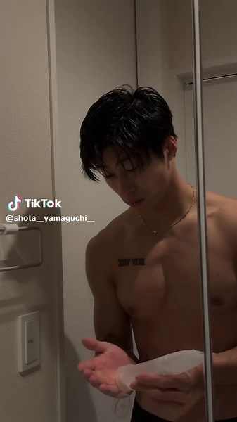 Morning Routine in Tokyo: Embrace Healthy Vibes