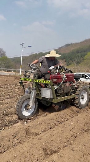 185K views · 468 reactions | mini tractor working hard 朗 #agro #agriculture #farmlife #tractor #farming #Farm | Agriculture World | Facebook