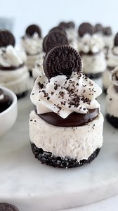 85K views · 68 reactions | Using ONLY emojis, tell me how these mini Oreo cheesecakes make you feel!! Recipe on cakemehometonight.com! #oreo #oreos #cheesecake #minicheesecake #minidesserts | Cake Me Home Tonight | Facebook