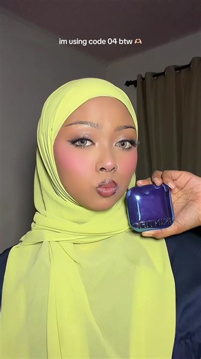 Best Powder Foundation Reviews and Tips