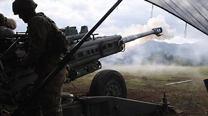 US-Soldaten feuern leistungsstarke Artillerie bei Training ab