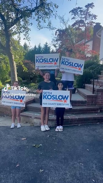 🚨Early voting is just around the corner, and mail-in ballots have been sent out! 🗳 Early voting begins Saturday, October 25. 📨 All mail-in ballots must be postmarked no later than November 4 and received by the Board of Elections by November 12 to be counted. ‼️ Election Day is Tuesday, November 4. Polls will be open from 6 AM to 9 PM. Vote like our children's future depends on it—because it does. Make your plan to vote today! #FireBlakeman