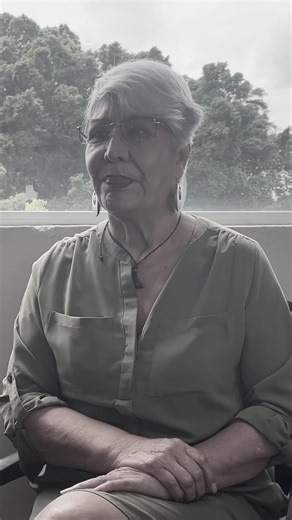 ✨ Nunca es tarde para cumplir un sueño ✨ A los 65 años, María de Jesús Fonseca decidió iniciar su Licenciatura en Psicología. Hoy reconoce la importancia de la salud mental y sueña con apoyar a otros brindando consultas gratuitas. 🧠💙 Con el respaldo de docentes comprometidos y una preparación sólida, demuestra que la educación transforma vidas en cualquier etapa. 📚✨ #Psicología #HistoriasQueInspiran #SaludMental #EducaciónQueTransforma #NuncaEsTarde