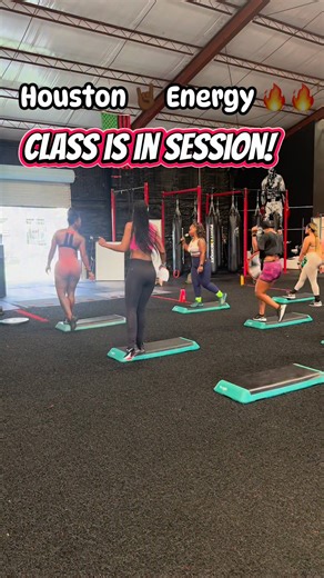 Houston 🤘🏾Energy 🔥every time! . . . Tap the ❤️or drop a 🔥if you’re ready to step!!! #StepAerobics #HipHopStep #DanceFitness #GroupFitness #StepWorkout #HoustonFitness | CheValia CheValia