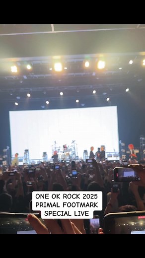 MC 何度見返しても最高すぎる The pilotの時で泣きそうになりながら撮影OKからのこのMC 行けなかった人も聞いて欲しい！#oneokrock #豊洲pit #OOR20TH