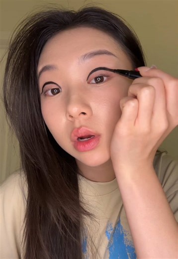 Mastering Makeup for Monolid Eyes: Tips & Tricks