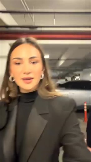 callmexho_Twitter _ on Instagram: "Mami dhe babi duke pa Avatarin🤣🤣🤣 Loja e fundit,filmi më i bukur ever🤩 #ejllat #lojaefundit"