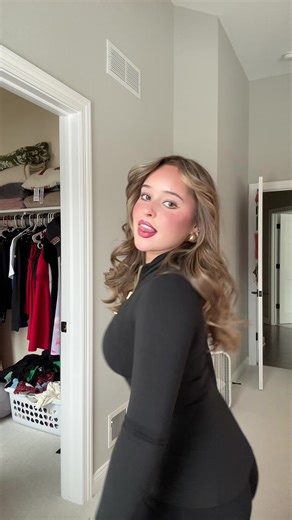 Tate McRae's Miss Possessive Dance Challenge