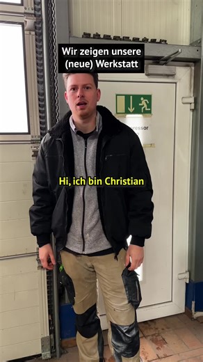 Wir freuen uns schon riesig auf die neue Werkstatt. Einige Arbeiten müssen noch gemacht werden: 🔨Die Hebebühnen kommen raus, die Küche und ein zusätzlicher Raum werden zusammengeführt, damit wir viel Platz für die CNC Maschine schaffen. Das obere Lager wird frei gemacht und halb Büro, halb Lager werden. 👍Folgt uns gerne, wenn ihr sehen wollt, wie unser Ausbau weitergeht TISCHLER SCHREINER WERKSTATT SCHREINEREI TISCHLEREI HOLZ MÖBELBAU CNC MASCHINE