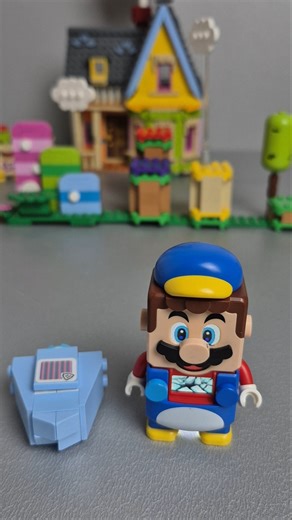 LEGO mario in pinguin suit and Freezie #lego #mariolegos #fun #legosupermario