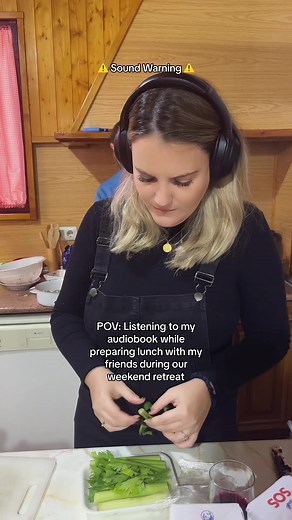 No, Anthony. I am not listening to Taylor Swift . . . #booktok #booktokromance #darkromance #romancereadersoftiktok #romancereader #audiobook #darkromancereaders #bookrecommendations #morallygrey #darkromanceauthor