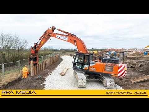 Sheet piling with Stuart Piling and their Hitachi ZX350