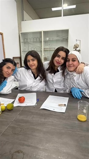 Our 12AS students explored the world of acids and bases 🔬✨ Using litmus paper, they observed exciting color changes 🔵🔴 and identified various acidic and basic materials 🧪📘 | National American School