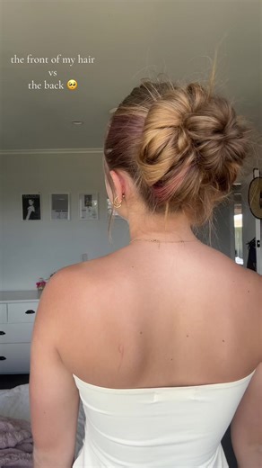 Blonde Messy Bun Tutorial: Style Your Hair with Ease