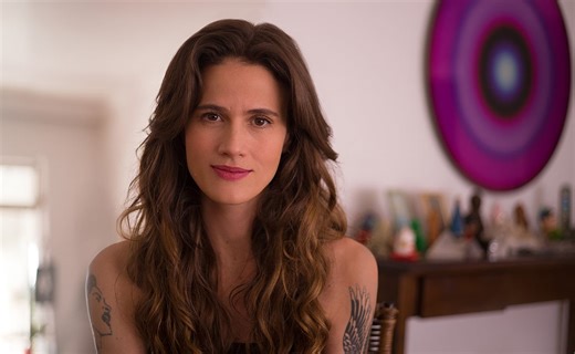 Fora do superficial, Ana Cañas lança ‘Vida Real’, disco carregado de verdade e sentimento; veja entrevista