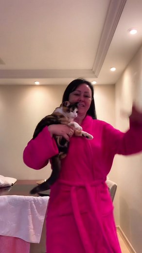 Dancinha com ela Jolie minha gatinha! @zefelipecantor @djivis @virginiafonseca #zefelipe #zefelipecantor #djivis #minhagalega #minhagalegachallenge