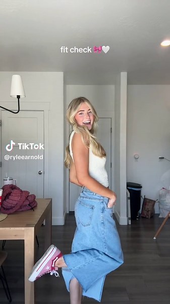 skirt is from amazon and top is from free people!! 😽