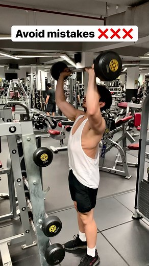 Gold’s Gym kuwait 🇰🇼 .proper form for barbell shoulder press ✅ #bodybuilding #naturalbodybuilding #fitness #fit #gym #fitfam #workout #fitnessjourney #fitnessmotivation #shredded #fitnessmodel #muscle #strong #personaltrainer #squats #biceps #legday #triceps #motivation #training #health | Edmond Gyekye