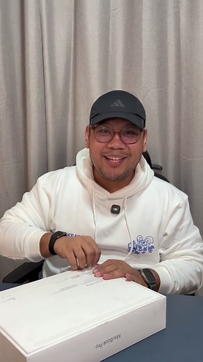 MacBook Pro M5 Unboxing: Discover the Specs and Features