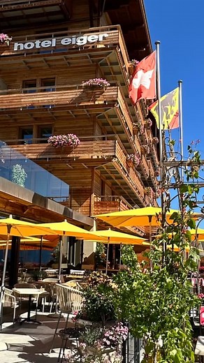 Latin days in Swiss alps #warm #butnothot #carfree #hoteleigermurren #muerren #inlovewithswitzerland #swissqualityhotels #betterbeoutside #muerrengimmelwald #hoteleiger #lauterbrunnenvalley #nofilterneeded | Hotel Eiger