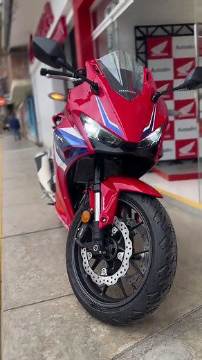 HONDA CBR500R: La belleza de las motos deportivas
