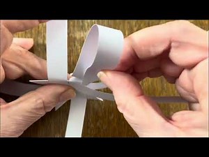 Folding and weaving a paper star 4