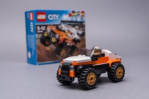 LEGO MOC-9316 60146 custom race car (City 2017)