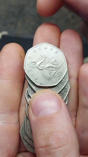 1 LUCKY BAG 50p Coin Hunt EP1295