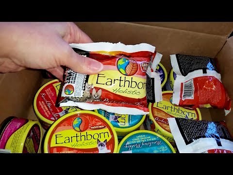 Earthborn Holistic Cat Food - Unboxing & Reviews (Part 1)
