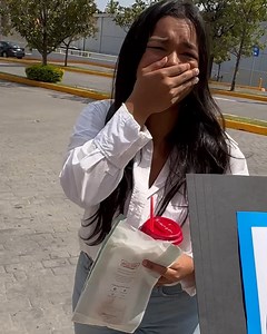 4.7M views · 175K reactions | Millonario regala Tesla a clienta de tortillería con un gran corazón  Su reacción nos hizo llorar! | Entérate de algo | Facebook