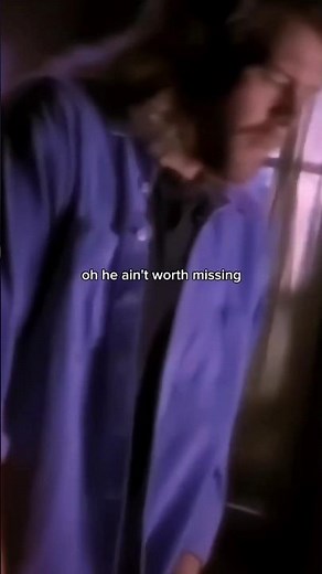 He Ain’t Worth Missing 🎶💔 – Toby Keith | Country Heartbreak Vibes #lyrics
